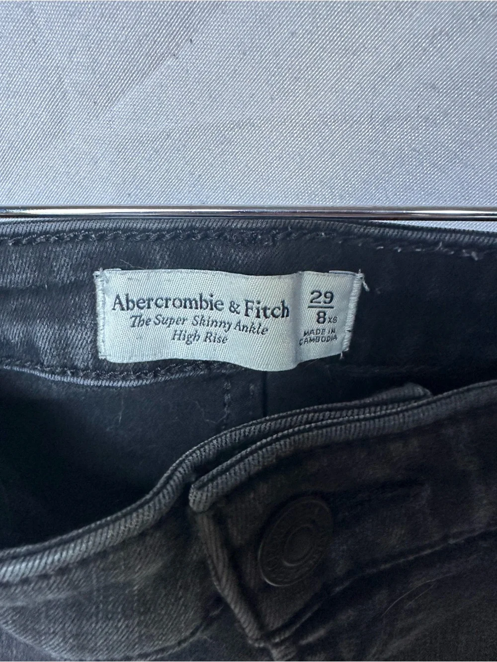 Abercrombie & Fitch The Super Skinny Ankle High Rise - Black